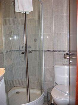 Hotel Grand Цетине Екстериор снимка